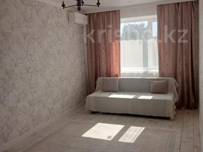 2-бөлмелі пәтер · 70 м² · 5/5 қабат, Строитель ш/а. 30/2, бағасы: 200 000 ₸ в Уральске, мкр Строитель