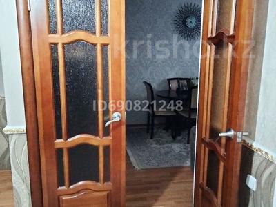 Пәтерлер в Атырауской обл.: 3-бөлмелі пәтер · 62 м² · 2/2 қабат, мкр Лесхоз, Кубаш Медеубаева 23 — Возле рынка Коктем, бағасы: 19 млн 〒 3-бөлмелі пәтер · 62 м² · 2/2 қабат, мкр Лесхоз, Кубаш Медеубаева 23 — Возле рынка Коктем, бағасы: 19 млн 〒 в Атырау