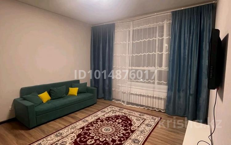 2-комнатная квартира · 66 м² · 9/9 этаж, Шамши Калдаяков 58 за 250 000 ₸ в Астане, Сарайшык р-н — фото 2