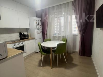 4-комнатная квартира · 94.9 м², Роза Багланова за 67 млн ₸ в Астане, Нура р-н