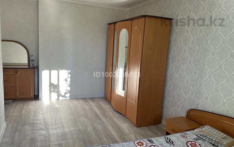 Үйдің бір бөлігі · 4 бөлме · 110 м² · 90 жүзд., Казанбаева 5а 2 — Напротив магазина Айзере, бағасы: 900 000 ₸ в Жезказгане — фото 2