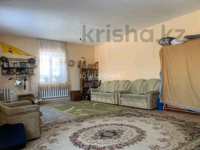 Отдельный дом · 4 комнаты · 300 м² · 9 сот., мкр Калкаман-2 1 за 83 млн ₸ в Алматы, Наурызбайский р-н