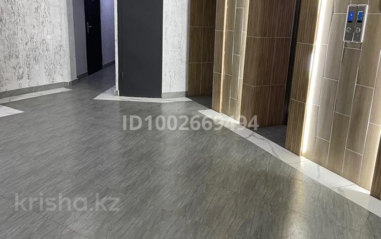2-бөлмелі пәтер · 72 м² · 5/22 қабат, Нажимеденова 10/4 — Нажмиденова Тауелсиздик, бағасы: 37 млн ₸ в Астане, Алматы р-н — фото 2