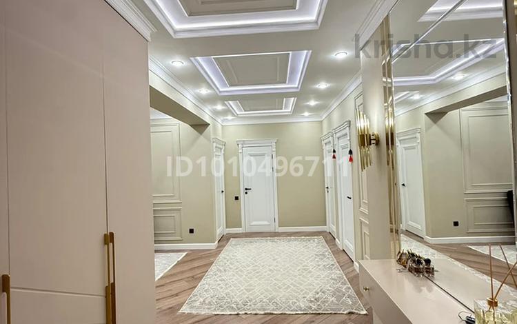 3-комнатная квартира · 105.6 м² · 9/11 этаж, 16-й мкр 44 за 44 млн ₸ в Актау — фото 25