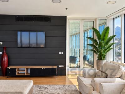 4-комнатная квартира · 305 м², Аль-Фараби 77/1 — Альфара би за 3 млн ₸ в Алматы, Бостандыкский р-н