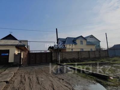 Отдельный дом · 6 комнат · 155.7 м² · 15 сот., Яссауи 46 — 5,5 гектар жер (поля) үйдің бағасына қосылады. Аудандық орталық Мешіт 50 м за 37 млн ₸ в Мырзакенте