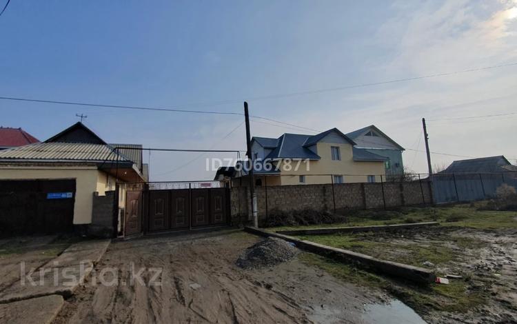 Отдельный дом · 6 комнат · 155.7 м² · 15 сот., Яссауи 46 — 5,5 гектар жер (поля) үйдің бағасына қосылады. Аудандық орталық Мешіт 50 м за 37 млн ₸ в Мырзакенте — фото 2