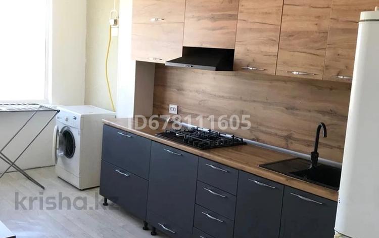 2-комнатная квартира · 69 м² · 4/5 этаж, 5 мкр 8 за 12.5 млн ₸ в Кульсары — фото 13