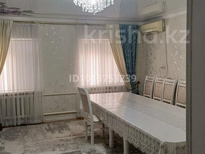 Жеке үй · 4 бөлме · 600 м² · 600 жүзд., Қазыбек би 64/1, бағасы: 17 млн ₸ в Шардара