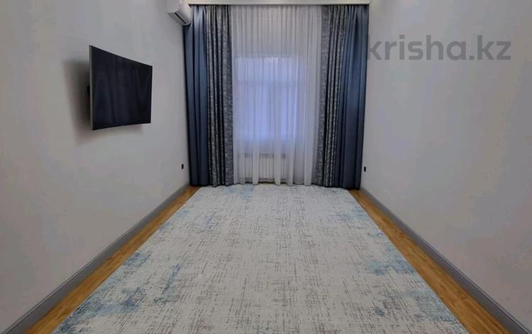 4-комнатная квартира · 164 м² · 1/10 этаж, 18А мкр 7 за 74 млн ₸ в Актау — фото 2