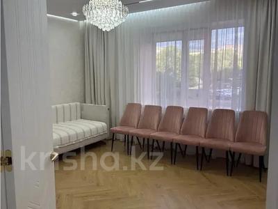 3-комнатная квартира · 85.2 м² · 2/5 этаж, Мкр. Степной-2 за 53 млн ₸ в Караганде, Казыбек би р-н
