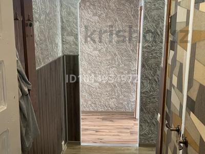 2-бөлмелі пәтер · 43 м² · 2/5 қабат, Желтоксан 27, бағасы: 17 000 ₸ в Астане, Сарыарка р-н