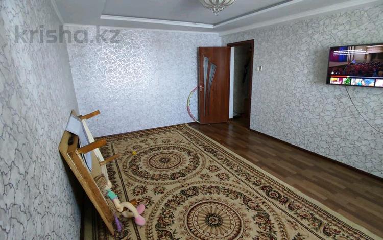 4-комнатная квартира, 80 м², 3/4 этаж, Койбакова — Колибри за 13 млн 〒 в Таразе — фото 2