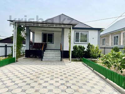 Отдельный дом · 4 комнаты · 115.2 м² · 4 сот., Карасай батыра 10а за 49.9 млн 〒 в Туздыбастау (Калинино)