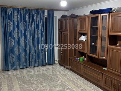 2-комнатная квартира · 43 м² · 4/5 этаж, 6-й микрорайон 49 — 10-школа,Аян пассаж,рынок,my kids за ~ 8.4 млн ₸ в Темиртау