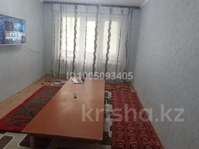 3-бөлмелі пәтер · 60 м² · 2/5 қабат, 11-шағынаудан, Уалиханов 192 — Рядом с базарчиком Алатау, бағасы: 175 000 ₸ в Шымкенте, Енбекшинский р-н