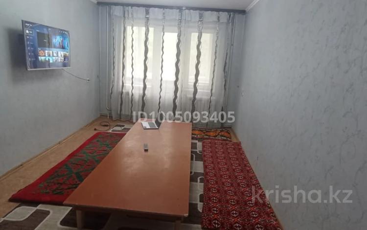 3-комнатная квартира · 60 м² · 2/5 этаж, 11-й микрорайон, Уалиханов 192 — Рядом с базарчиком Алатау за 175 000 ₸ в Шымкенте, Енбекшинский р-н — фото 2