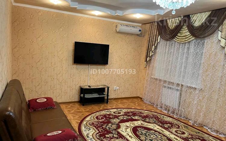 1-комнатная квартира · 70 м² · 6/9 этаж, Авангард — Возле базар мерей,рядом тц тамаша,инфинити за 10 000 〒 в Атырау, мкр Авангард-2 — фото 2