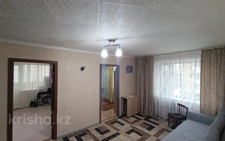 4-комнатная квартира · 61.2 м² · 5/5 этаж, Сортировка, Локомотивная 139а за 11.5 млн ₸ в Караганде, Алихана Бокейханова р-н — фото 2