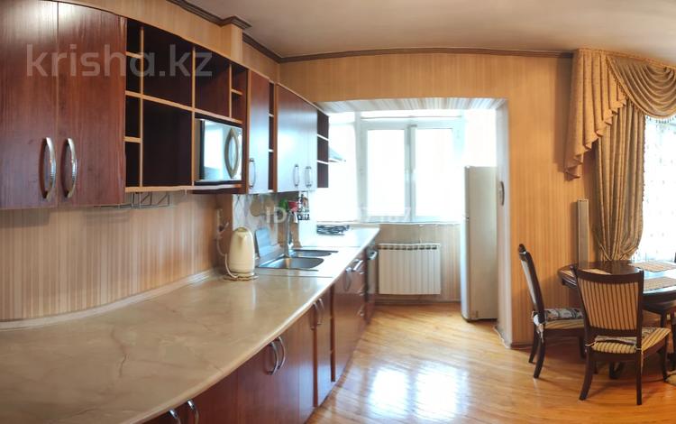 3-комнатная квартира · 70 м² · 3/4 этаж, Ауэзова 8 — Гоголя за 350 000 ₸ в Алматы, Алмалинский р-н — фото 2