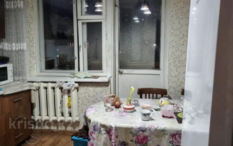 2-комнатная квартира · 57.4 м² · 3/5 этаж, мкр Жетысу-4 7 за 39 млн ₸ в Алматы, Ауэзовский р-н — фото 2