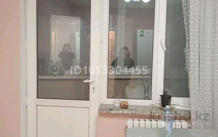 1-бөлмелі пәтер · 45 м² · 10/16 қабат, мкр Шугыла, Жуалы, бағасы: 30 млн ₸ в Алматы, Наурызбайский р-н — фото 2