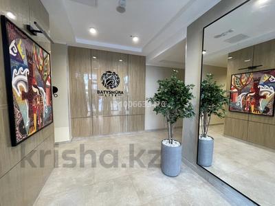 2-комнатная квартира · 52 м² · 6/9 этаж, Абулхайр-хана 69/5 за 300 000 〒 в Атырау