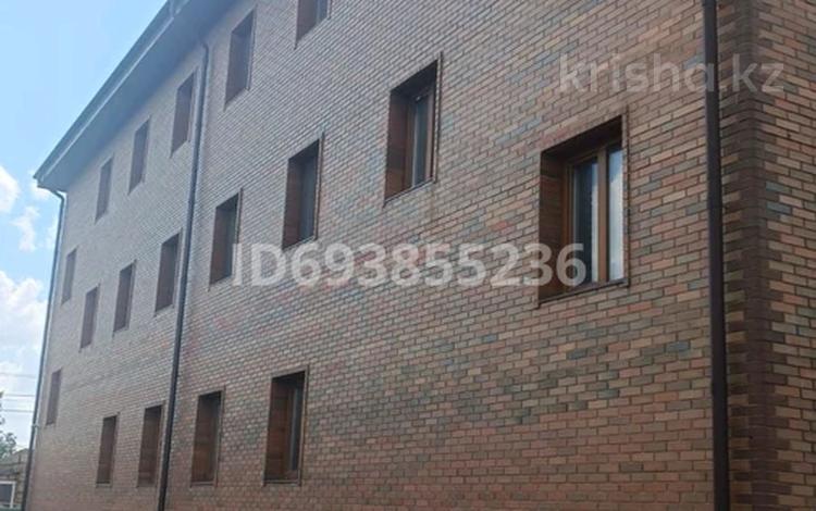 Отдельный дом · 16 комнат · 1500 м² · 20 сот., Дүйсенбаев 26А — Герцена-Дуйсенбаева за 495 млн ₸ в Астане, Сарыарка р-н — фото 2