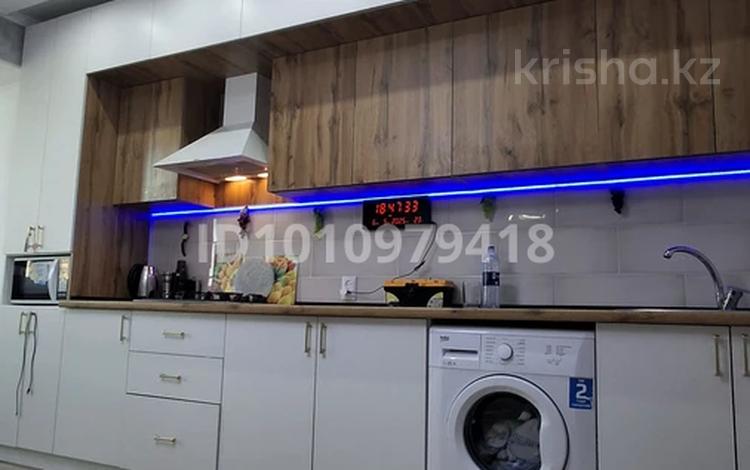 2-бөлмелі пәтер · 92 м² · 5/10 қабат, мкр. Алтын орда 9 Б, бағасы: 33.6 млн ₸ в Актобе — фото 18