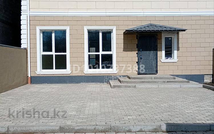 Часть дома · 6 комнат · 274 м² · 4.5 сот., Самал 218 за 50 млн ₸ в Уральске — фото 2