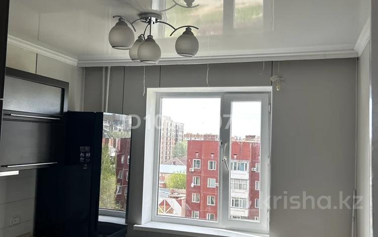3-бөлмелі пәтер · 64 м² · 6/9 қабат, мкр Юго-Восток, Мкр Гульдер 1 15, бағасы: 29 млн ₸ в Караганде, Казыбек би р-н — фото 13