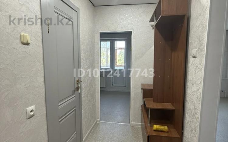 1-комнатная квартира · 34 м² · 2/5 этаж, мкр 8 43/1 — Проспект Алии Молдагуловой, 43 к1 за 14.5 млн ₸ в Актобе — фото 2
