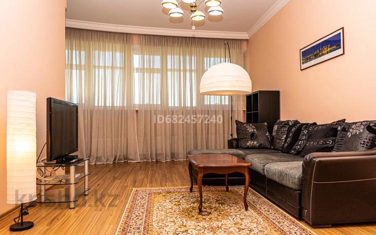 2-комнатная квартира, 103 м², 20/30 этаж помесячно, Габдуллина 17