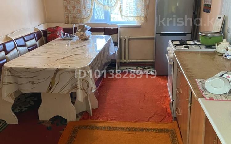 Жеке үй · 4 бөлме · 95 м² · 15 жүзд., Мамбетаева 15 — Аль Фараби, бағасы: 7 млн ₸ в Шу — фото 2