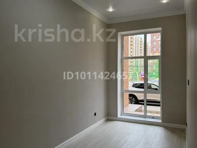2-бөлмелі пәтер · 60 м² · 1/12 қабат, Чингиз Айтматов 60, бағасы: 250 000 ₸ в Астане, Есильский р-н