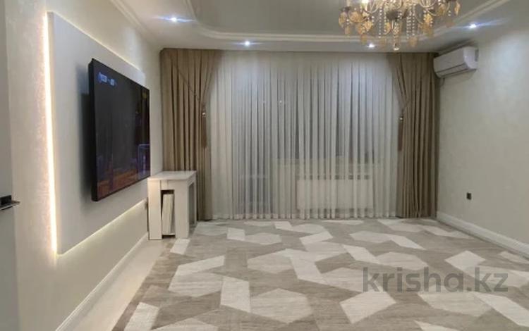 3-комнатная квартира · 119.6 м² · 1/5 этаж, мкр. Алтын орда за 46.5 млн ₸ в Актобе — фото 2