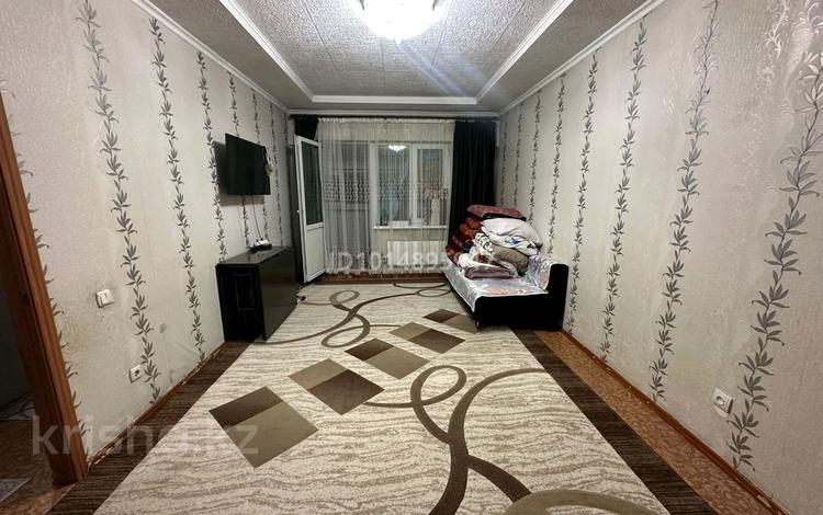 1-комнатная квартира · 40 м² · 6/6 этаж, мкр Кокжиек за 180 000 ₸ в Алматы, Жетысуский р-н — фото 2