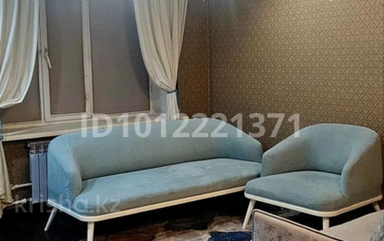 2-комнатная квартира · 53 м² · 5/5 этаж, ул. Академика Сатпаева 35 за 15 000 ₸ в Павлодаре — фото 2