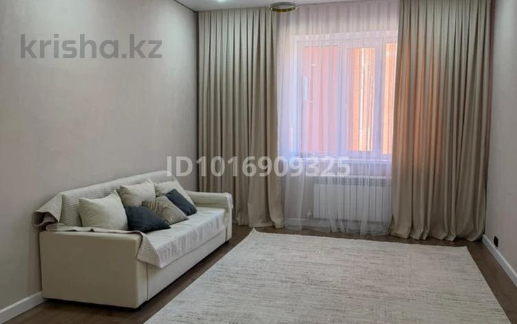 1-комнатная квартира · 56 м² · 4/5 этаж, мкр. Алтын орда 360А за 170 000 ₸ в Актобе — фото 2