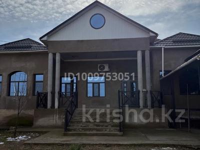 Жеке үй · 6 бөлме · 240 м² · 8 сот., мкр Северо-Запад, Кобыланды батыра 78 78, бағасы: 90 млн 〒 в Шымкенте, Абайский р-н