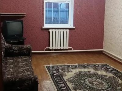 Отдельный дом · 3 комнаты · 100 м² · 10 сот., Туякберди Шамилова 40 за 80 000 ₸ в Уральске