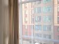 3-бөлмелі пәтер · 91.6 м² · 3/10 қабат, Микрорайон Байкена Ашимова 21а, бағасы: 55 млн ₸ в Караганде, Казыбек би р-н — фото 3