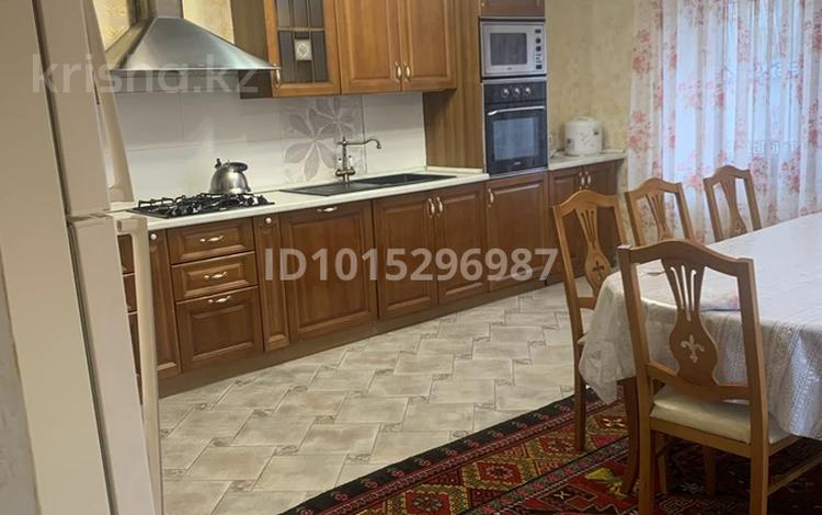 4-комнатная квартира · 217 м² · 2/9 этаж, мкр Коктем-1, Маркова 39 за 190 млн ₸ в Алматы, Бостандыкский р-н — фото 2