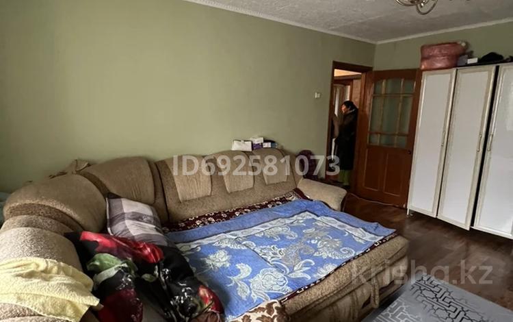 3-комнатная квартира, 60 м², 2/5 этаж, назарбаева 99 — казахстанская за 17.5 млн 〒 в Талдыкоргане — фото 2
