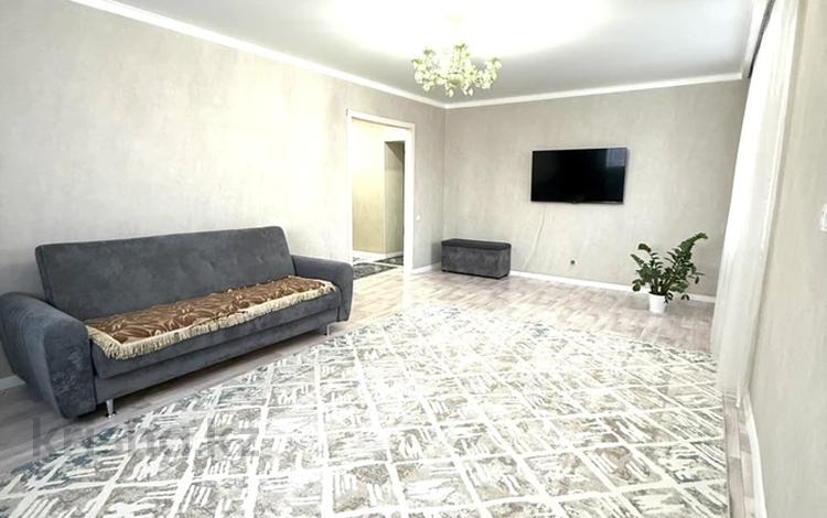 3-бөлмелі пәтер · 95 м² · 3/9 қабат, Бозбиiк 1/1, бағасы: 44 млн ₸ в Астане, Сарыарка р-н — фото 2