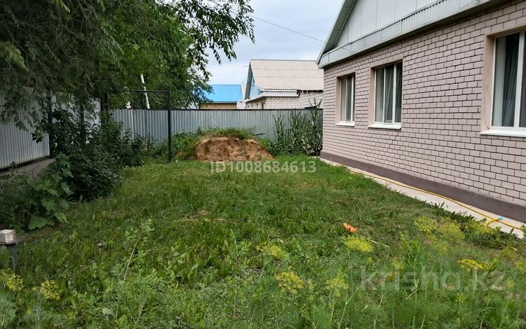 Отдельный дом · 4 комнаты · 118 м² · 9.5 сот., Роза Багланова 63 — Магазин Татьяна за 25.9 млн ₸ в Актобе, жилой массив Кирпичный — фото 13