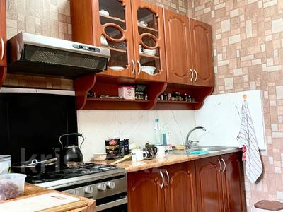 2-бөлмелі пәтер, 50 м², 5/5 қабат, мкр Тастак-3, Ислама Каримова, бағасы: 28.8 млн 〒 в Алматы, Алмалинский р-н