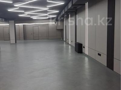 Свободное назначение, офисы, магазины и бутики, склады, общепит, салоны красоты, фитнес и спорт, медцентры и аптеки, образование, развлечения, конференц-залы, кабинеты и рабочие места · 435 м² за ~ 4.4 млн 〒 в Алматы, Медеуский р-н