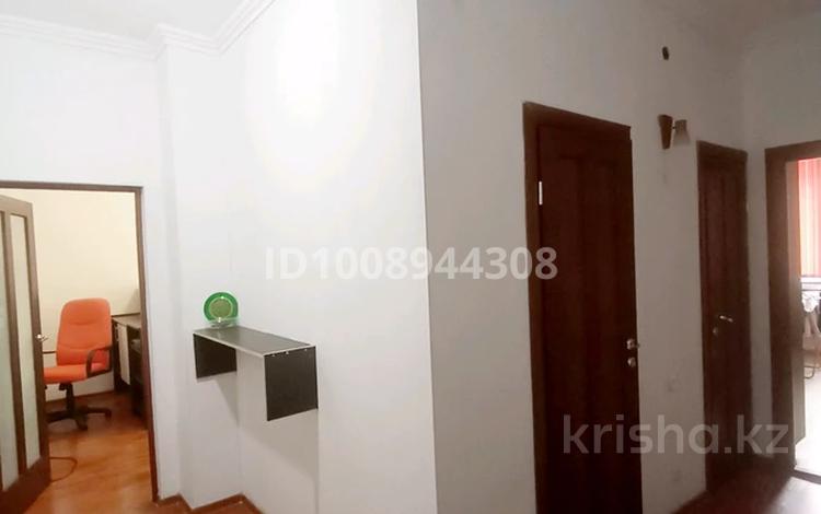 1-бөлмелі пәтер · 50 м² · 1/6 қабат, мкр Болашак 129 Г, бағасы: 150 000 ₸ в Актобе — фото 26