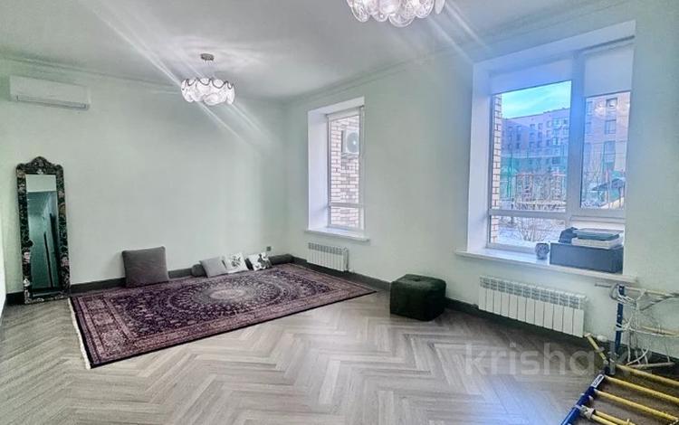 3-комнатная квартира · 95 м² · 2/9 этаж, Аскар Токпанов 20 за 75 млн 〒 в Астане, Алматы р-н — фото 2
